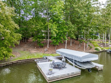 Lakefront Cottage in Reynolds Lake Oconee! on Reynolds Lake Oconee - The Preserve in Georgia - for sale on GolfHomes.com, golf home, golf lot