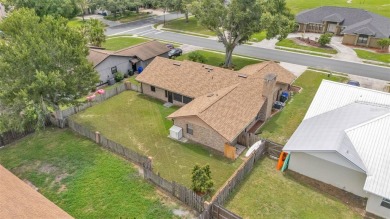 Under contract-accepting backup offers. Welcome to your retreat on Wedgewood Golf Club in Florida - for sale on GolfHomes.com, golf home, golf lot