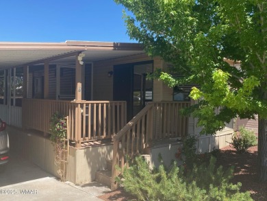 GREAT PRICE! GREAT LOCATION! This charming Park Model features a on Juniper Ridge R.V. Golf Resort in Arizona - for sale on GolfHomes.com, golf home, golf lot