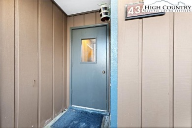 TURNKEY, SLOPESIDE condo overlooking Easy Street ski run and on Sugar Mountain Golf Course in North Carolina - for sale on GolfHomes.com, golf home, golf lot