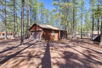 Escape to the cool mountains of Arizona and discover this on Pinetop Lakes Country Club in Arizona - for sale on GolfHomes.com, golf home, golf lot