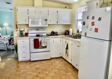 FREE GOLF! Located on a cul-de-sac this beautifully maintained on Spanish Lakes Fairways in Florida - for sale on GolfHomes.com, golf home, golf lot