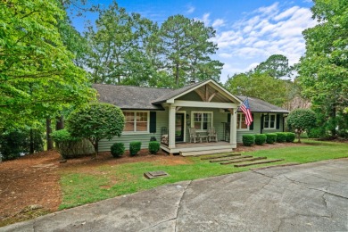 Lakefront Cottage in Reynolds Lake Oconee! on Reynolds Lake Oconee - The Preserve in Georgia - for sale on GolfHomes.com, golf home, golf lot