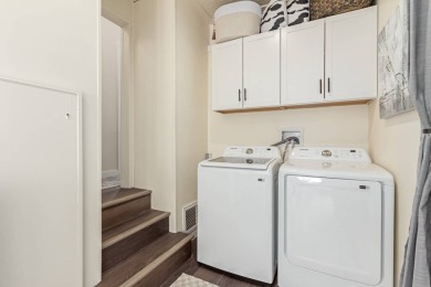 This beautifully updated park model home offers the perfect on Viewpoint Golf Resort in Arizona - for sale on GolfHomes.com, golf home, golf lot