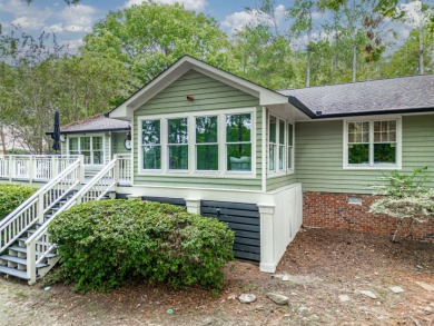 Lakefront Cottage in Reynolds Lake Oconee! on Reynolds Lake Oconee - The Preserve in Georgia - for sale on GolfHomes.com, golf home, golf lot