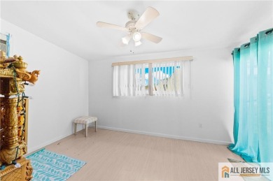 Welcome to the desirable Clearbrook 55+ community, where easy on Clearbrook Golf Club in New Jersey - for sale on GolfHomes.com, golf home, golf lot