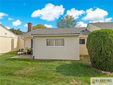 Welcome to the desirable Clearbrook 55+ community, where easy on Clearbrook Golf Club in New Jersey - for sale on GolfHomes.com, golf home, golf lot