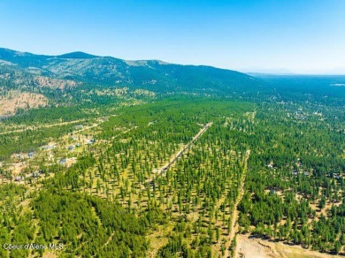 Public Remarks: The Summit floor plan offers 3 bedrooms, 2.5 on Stoneridge Golf Club in Idaho - for sale on GolfHomes.com, golf home, golf lot