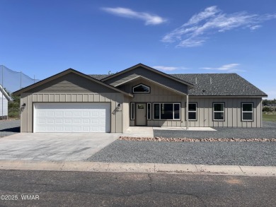 Beautiful new build overlooking the golf course, featuring on Snowflake Municipal Golf Course in Arizona - for sale on GolfHomes.com, golf home, golf lot