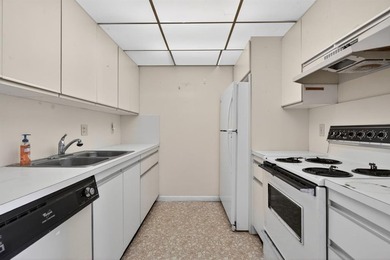 TLC-SALE OF THE CENTURY-POOL IN FRONT OF YOUR BLDG. 1 on Wynmoor Golf Course in Florida - for sale on GolfHomes.com, golf home, golf lot