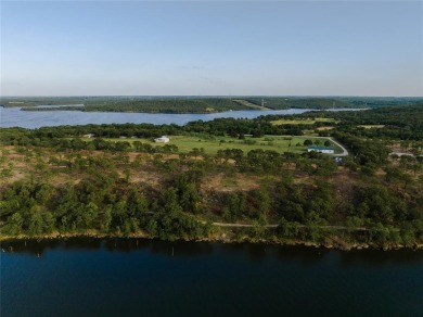 Tucked away in a cove, Lot 17 aka Oak Cove N. is quiet and on Twisted Oaks Golf Club in Texas - for sale on GolfHomes.com, golf home, golf lot