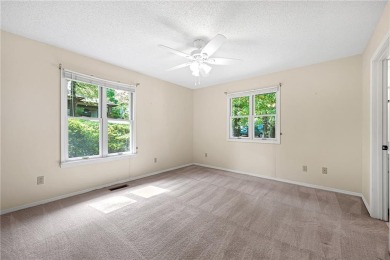 Discover a blend of nature and comfort in this 2 level home on Bella Vista Country Club - Berksdale in Arkansas - for sale on GolfHomes.com, golf home, golf lot