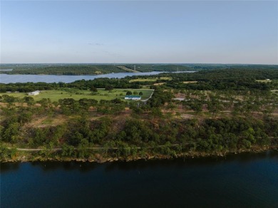 Tucked away in a cove, Lot 17 aka Oak Cove N. is quiet and on Twisted Oaks Golf Club in Texas - for sale on GolfHomes.com, golf home, golf lot