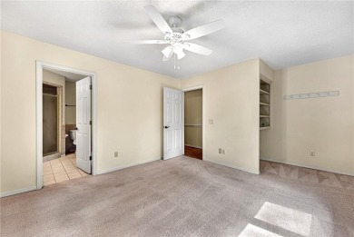 Discover a blend of nature and comfort in this 2 level home on Bella Vista Country Club - Berksdale in Arkansas - for sale on GolfHomes.com, golf home, golf lot