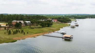 Tucked away in a cove, Lot 17 aka Oak Cove N. is quiet and on Twisted Oaks Golf Club in Texas - for sale on GolfHomes.com, golf home, golf lot