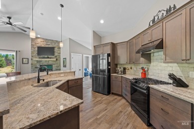 Turnkey, Fully furnished McCall mountain getaway - Newly on McCall Municipal Golf Course in Idaho - for sale on GolfHomes.com, golf home, golf lot