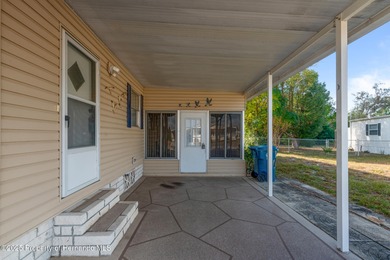 Charming home located in the desirable High Point community! on High Point Golf Club, Inc. in Florida - for sale on GolfHomes.com, golf home, golf lot