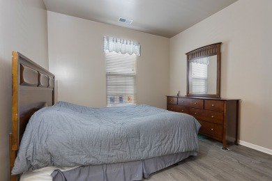LOVELY JAMES MODEL * 2 BEDROOMS * 2 BATHROOMS * 1,389 SQ FT OF on Whisper Creek Golf Club in Illinois - for sale on GolfHomes.com, golf home, golf lot