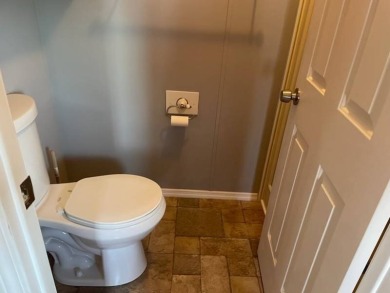 TIRED OF SNOW,ICE AND COLD, TRADE IT IN FOR SUN,WARM AND WHITE on Del Tura Golf and Country Club in Florida - for sale on GolfHomes.com, golf home, golf lot