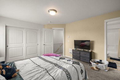 Rare chance to acquire a block of 6 extremely well-maintained on Meadow Lakes Golf Course in Oregon - for sale on GolfHomes.com, golf home, golf lot