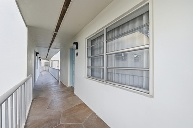 Tastefully renovated and fully furnished 2-bedroom, 2-bath on Kings Point Golf -Flanders Way in Florida - for sale on GolfHomes.com, golf home, golf lot