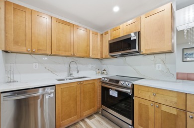 Tastefully renovated and fully furnished 2-bedroom, 2-bath on Kings Point Golf -Flanders Way in Florida - for sale on GolfHomes.com, golf home, golf lot