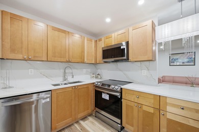 Tastefully renovated and fully furnished 2-bedroom, 2-bath on Kings Point Golf -Flanders Way in Florida - for sale on GolfHomes.com, golf home, golf lot