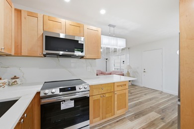 Tastefully renovated and fully furnished 2-bedroom, 2-bath on Kings Point Golf -Flanders Way in Florida - for sale on GolfHomes.com, golf home, golf lot