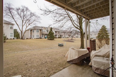 Fox Run Subdivision First Floor ranch featuring 2 bedrooms and 2 on Fox Run Golf Links in Illinois - for sale on GolfHomes.com, golf home, golf lot