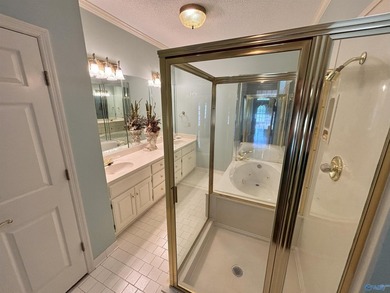 Spacious 3BR/2.5BA, 2-story townhome with 2,650 sq ft with on Point Mallard Golf Course in Alabama - for sale on GolfHomes.com, golf home, golf lot