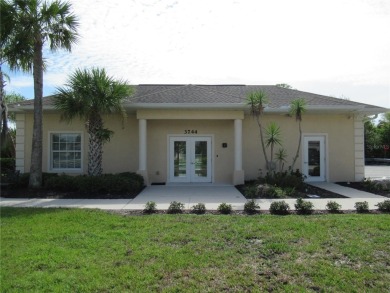 Meticulously cared for 3 bedroom, 2 bath villa in the highly on Sabal Trace Golf and Country Club in Florida - for sale on GolfHomes.com, golf home, golf lot