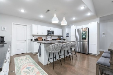 Over 4,000 square feet, 5 bedroom, 3.5 bath basement rancher in on River Islands Golf Club in Tennessee - for sale on GolfHomes.com, golf home, golf lot