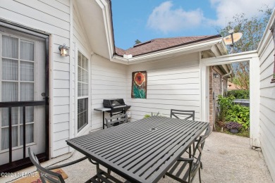 Sunlight abounds in this perfect 3/2 villa with newer A/C on Magnolia Point Golf and Country Club in Florida - for sale on GolfHomes.com, golf home, golf lot