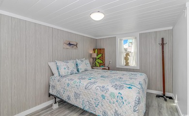 Welcome to this charming 3 BR, 3 Bath coastal retreat located in on Beachwood Golf Club in South Carolina - for sale on GolfHomes.com, golf home, golf lot