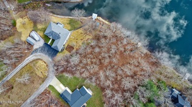 Beautiful over 1/2 Acre Lakefront Lot! Level to Gently sloping on Lake Tansi Village Country Club in Tennessee - for sale on GolfHomes.com, golf home, golf lot