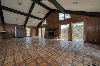 Discover a great WATERFRONT opportunity in the gated community on Hide-A-Way Lake Golf Course in Texas - for sale on GolfHomes.com, golf home, golf lot