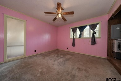 Discover a great WATERFRONT opportunity in the gated community on Hide-A-Way Lake Golf Course in Texas - for sale on GolfHomes.com, golf home, golf lot