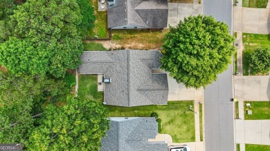 Welcome to this delightful 3-bedroom, 2-bath ranch home, that on Summergrove Golf Club in Georgia - for sale on GolfHomes.com, golf home, golf lot