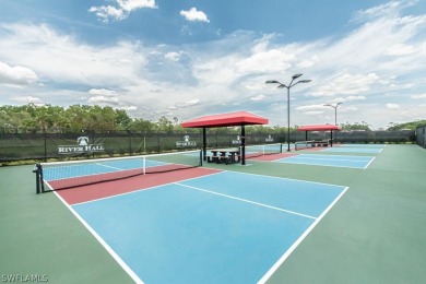 BONUS BONUS!! Seller offering $5,000 contribution towards the on River Hall Country Club in Florida - for sale on GolfHomes.com, golf home, golf lot