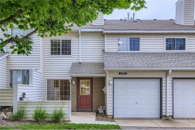 his beautifully maintained mid-unit townhome offers the perfect on Valleywood Golf Course in Minnesota - for sale on GolfHomes.com, golf home, golf lot