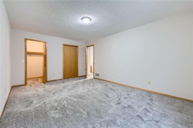 his beautifully maintained mid-unit townhome offers the perfect on Valleywood Golf Course in Minnesota - for sale on GolfHomes.com, golf home, golf lot