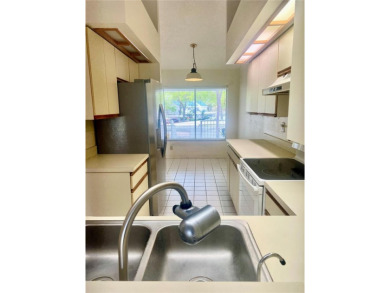$10,000 PRICE ADJUSTMENT on This charming 2-bedroom, 2-bath on Lansbrook Golf Club in Florida - for sale on GolfHomes.com, golf home, golf lot