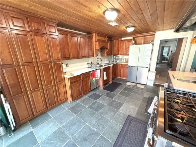 Spacious  Elegant Home in Prime North Fulton Location!
Welcome on Rivermont Golf and Country Club in Georgia - for sale on GolfHomes.com, golf home, golf lot