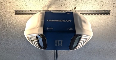 Under contract-accepting backup offers. Pride of ownership is on Mainlands Golf Club in Florida - for sale on GolfHomes.com, golf home, golf lot