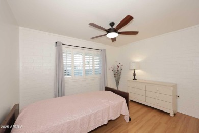 Beautifully remodeled in Sun City south! This charming & on Sun City South Golf Course in Arizona - for sale on GolfHomes.com, golf home, golf lot