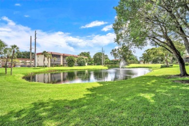 Welcome to this charming 2 bedroom, 2 bathroom ground-floor on Hollybrook Golf and Tennis Club  in Florida - for sale on GolfHomes.com, golf home, golf lot