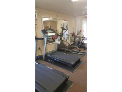 LOOKING FOR A FLORIDA GETAWAY? This cheerful one bed, 1 1/2 bath on River Run Golf Links in Florida - for sale on GolfHomes.com, golf home, golf lot