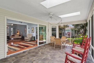 TURNKEY! BEAUTIFULLY DECORATED & FURNISHED! Open plan with two on Highlands Ridge Golf Course - South in Florida - for sale on GolfHomes.com, golf home, golf lot