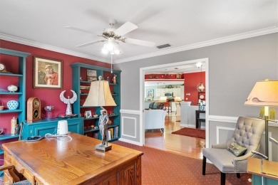 TURNKEY! BEAUTIFULLY DECORATED & FURNISHED! Open plan with two on Highlands Ridge Golf Course - South in Florida - for sale on GolfHomes.com, golf home, golf lot