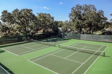 TURNKEY! BEAUTIFULLY DECORATED & FURNISHED! Open plan with two on Highlands Ridge Golf Course - South in Florida - for sale on GolfHomes.com, golf home, golf lot